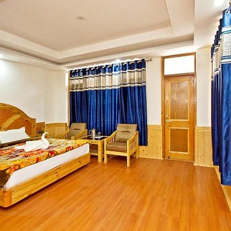 Hotel Uday Himalaya Manāli Exteriér fotografie