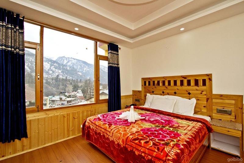 Hotel Uday Himalaya Manāli Exteriér fotografie