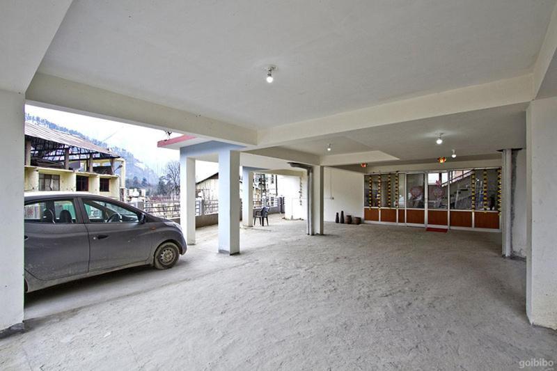 Hotel Uday Himalaya Manāli Exteriér fotografie